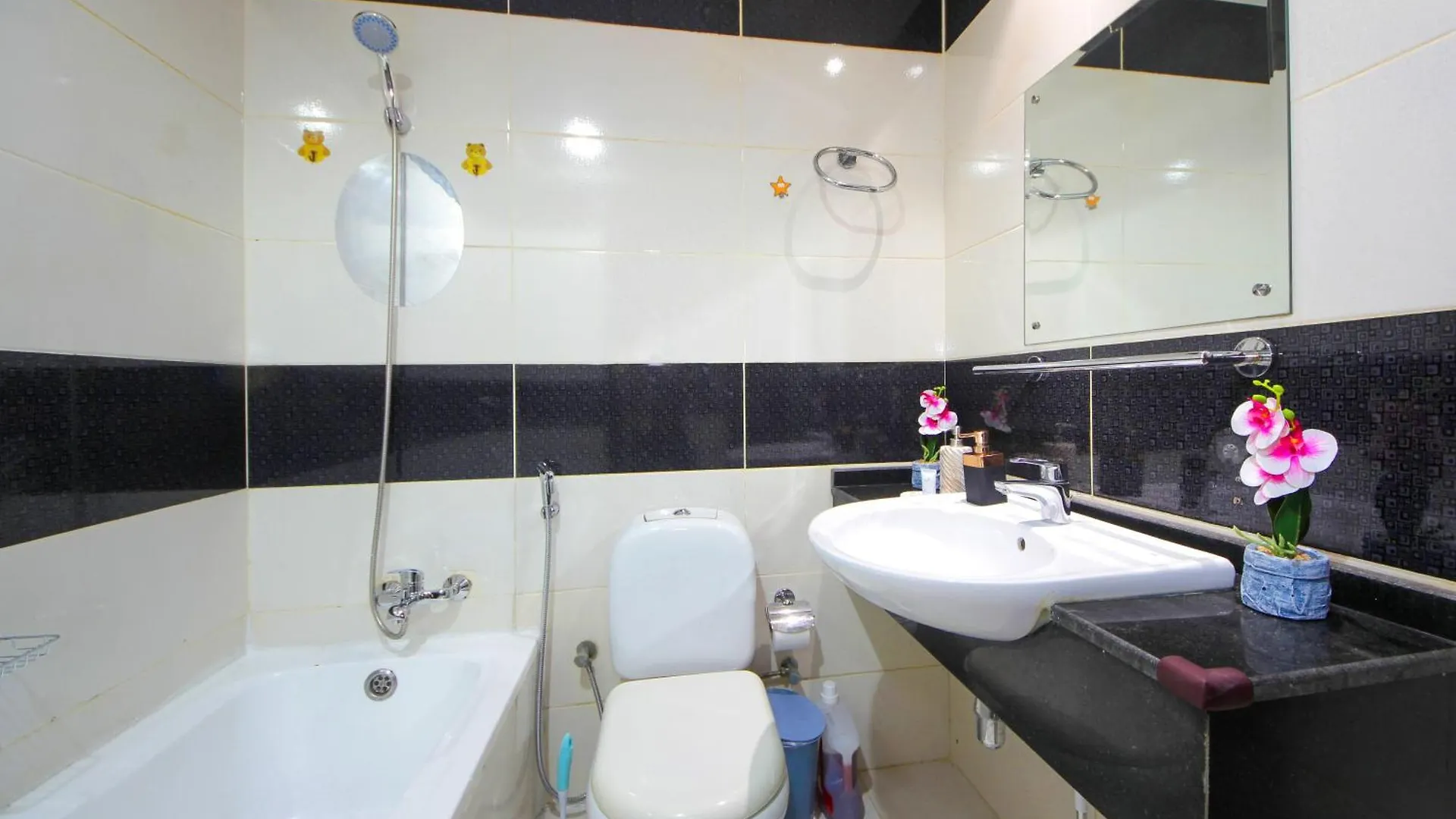 Silk Valley - Cozy Studio Close To Circle Mall Dubai Apartment
